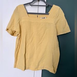 Madewell yellow lightspun button back top